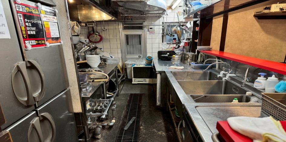 王子駅徒歩1分！内装美麗なラーメン店居抜き物件！